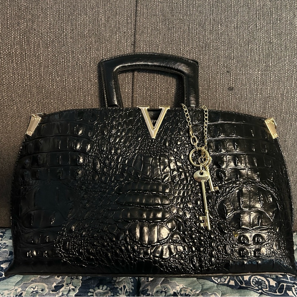 Elegant Black Crocodile-Embossed Handbag